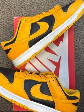 Nike Dunk Low Championship Goldenrod Men’s Black and Yellow Low-Top Sneakers